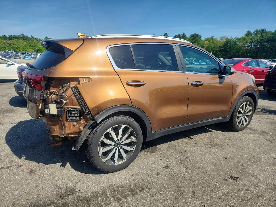 2018 Kia Sportage VIN KNDPNCACXJ7373663 COPART salvage auction — REAR END, Wv - Salvage Certificate, sold $3,450 on 2026-07-07 (photo 3)