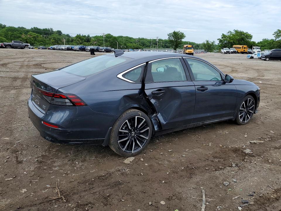 2025 Honda Accord VIN 1HGCY2F84SA001990 COPART salvage auction — SIDE, Md - Cert Of Salvage > 75% Damage, sold $14,900 on 2026-07-28 (photo 3)
