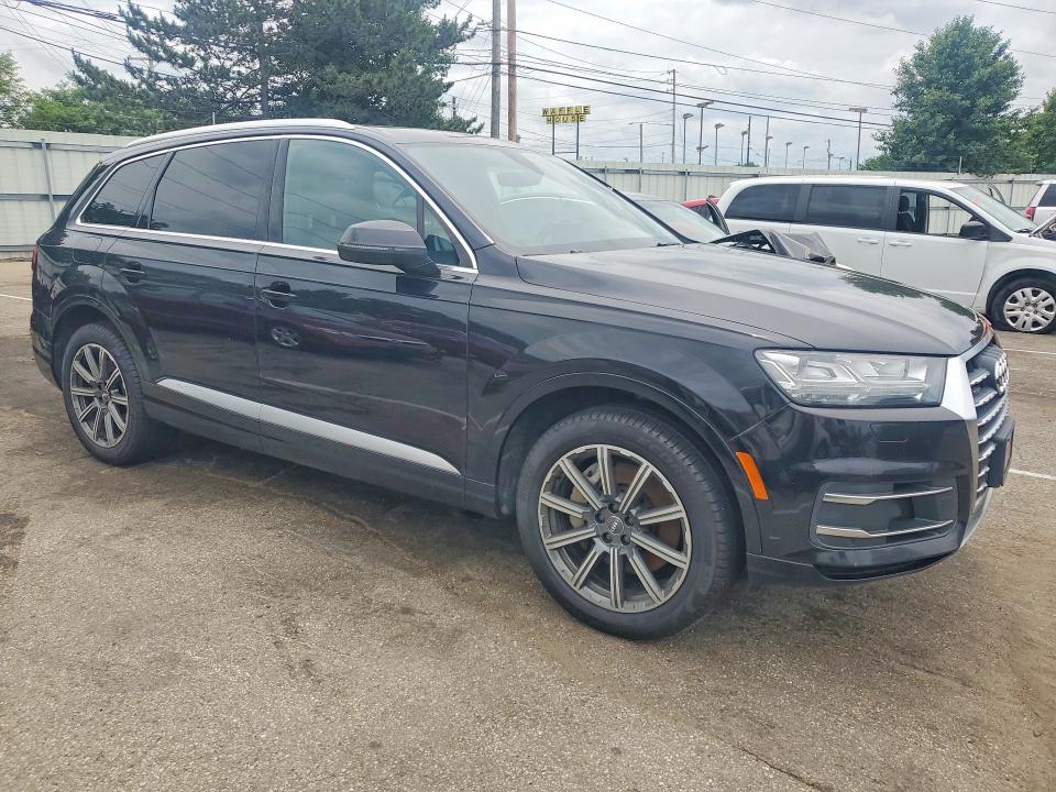 2017 Audi Q7 VIN WA1LAAF7XHD046731 COPART salvage auction — NORMAL WEAR, MT - CERTIFICATE OF TITLE, sold $3,750 on 2026-07-31 (photo 4)