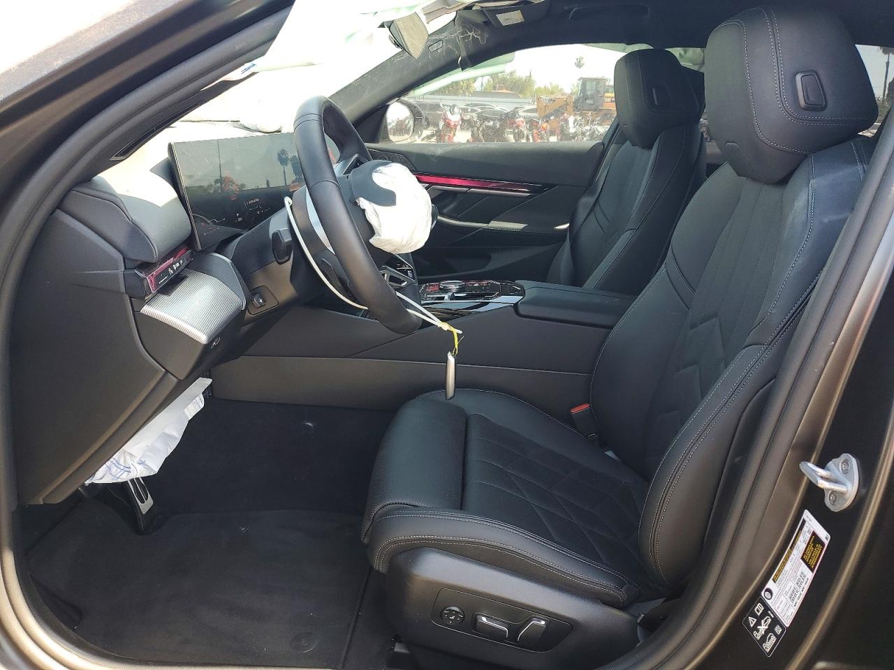 2026 BMW 5 Series VIN WBA63FJ07TCV92046 COPART salvage auction — Front End, ID - SALVAGE CERTIFICATE OF TITLE, sold $24,200 on 2026-08-14 (photo 7)