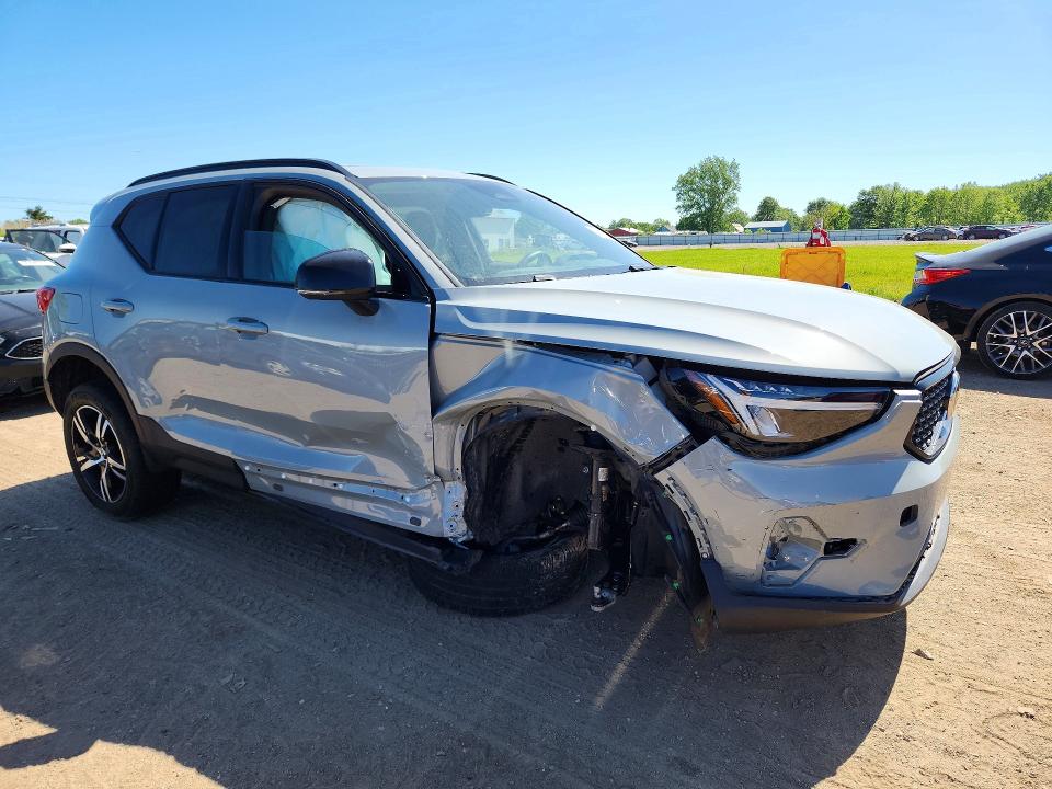 2024 Volvo Xc40 VIN YV4L12UK9R2329019 COPART salvage auction — FRONT END, Oh - Cert Of Title-Salvage, sold $7,400 on 2026-07-16 (photo 4)