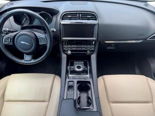 2020 Jaguar F-pace VIN SADCJ2FX8LA619250 COPART salvage auction — WATER/FLOOD, Fl - Cert Of Title-Slvg Rebld Flood (P), sold $8,200 on 2026-07-23 (photo 8)