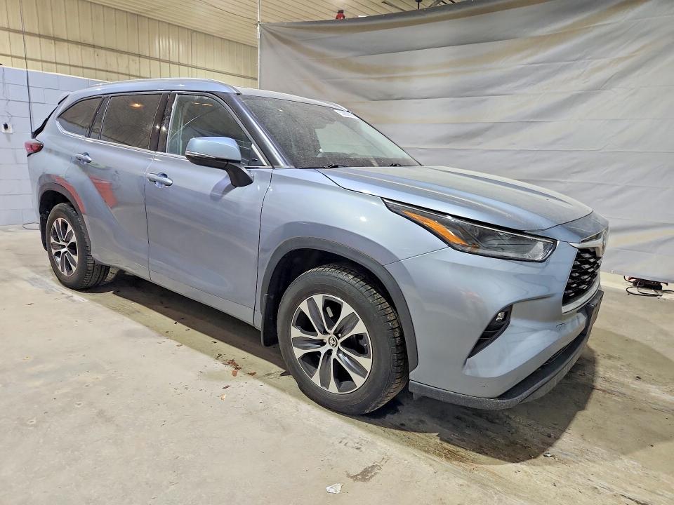 2021 Toyota Highlander VIN 5TDGZRBHXMS088568 COPART salvage auction — REAR END, NH - CERT OF TITLE-SALVAGE, sold $12,000 on 2026-07-02 (photo 4)