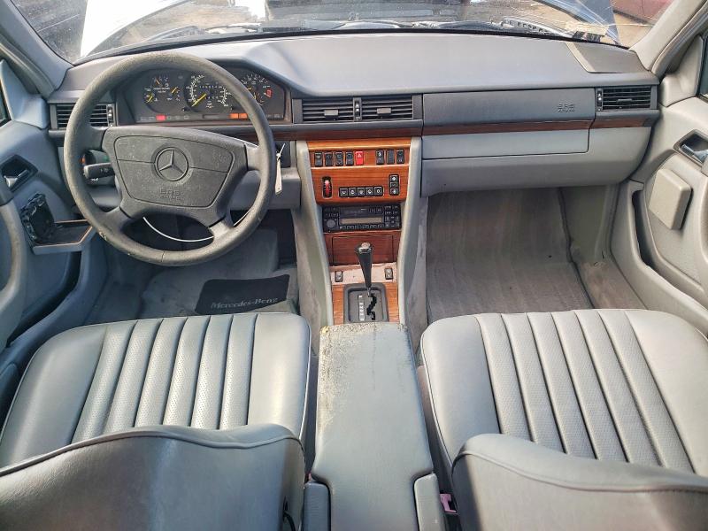 1994 Mercedes-benz E-class VIN WDBEA92E4RF285312 COPART salvage auction — NORMAL WEAR, Ct - Cert Of Title-Salvage, sold $3,500 on 2026-07-08 (photo 8)