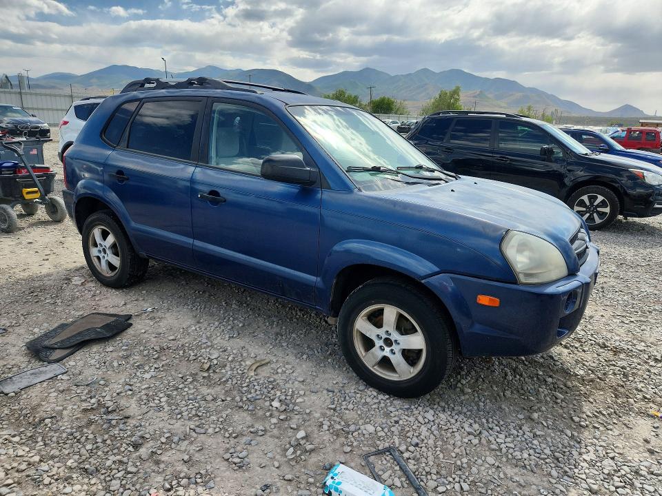 2006 Hyundai Tucson VIN KM8JM12B76U338604 COPART salvage auction — MECHANICAL, Az - Certificate Of Title, sold $325 on 2026-07-14 (photo 4)