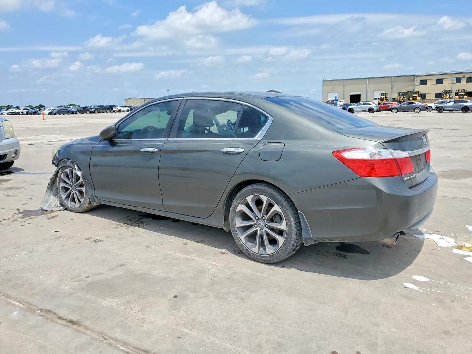 2015 Honda Accord VIN 1HGCR2F51FA052792 COPART salvage auction — SIDE, Tx - Salvage Vehicle Title, sold $1,250 on 2026-07-02 (photo 2)