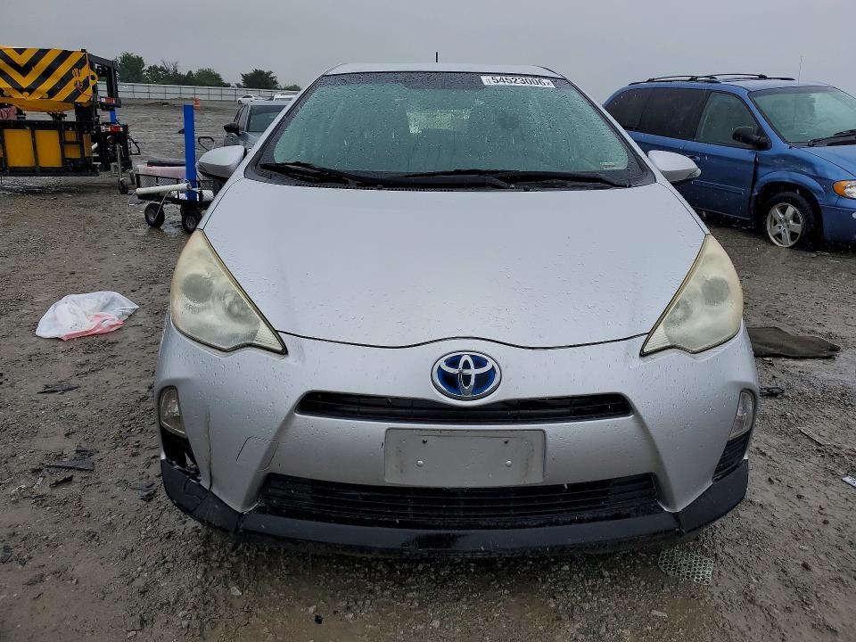 2013 Toyota Prius c VIN JTDKDTB31D1055806 COPART salvage auction — FRONT END, Wv - Certificate Of Title (P), sold $925 on 2026-07-02 (photo 5)