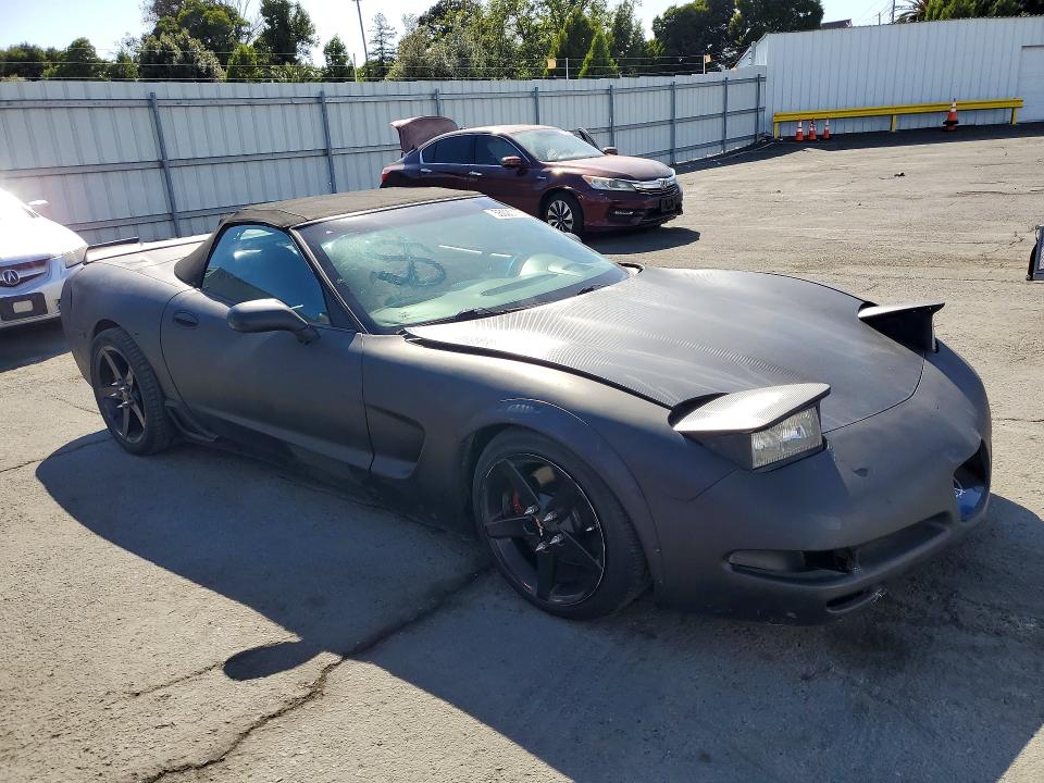 2002 Chevrolet Corvette VIN 1G1YY32G825115600 COPART salvage auction — MINOR DENT/SCRATCHES, Fl - Dis/Dlr/Exp Only Clean Title, sold $2,300 on 2026-07-31 (photo 4)