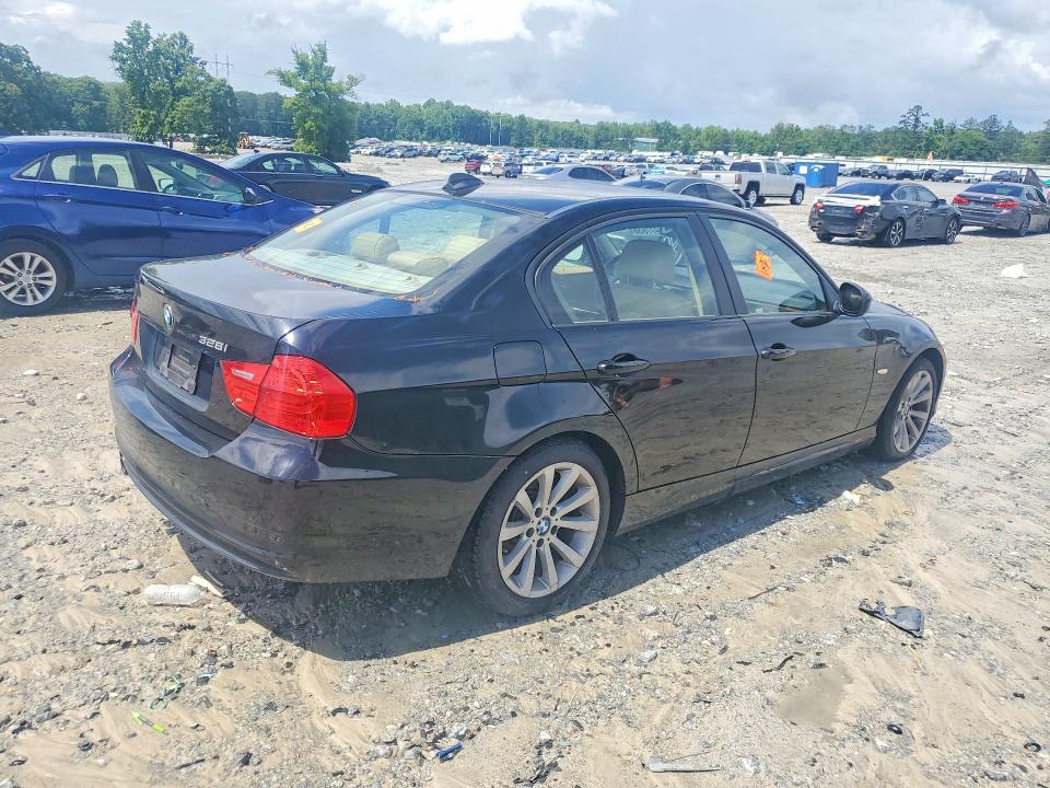 2011 BMW 3er VIN WBAPH7C50BE677060 COPART salvage auction — REAR END, GA - CERT OF TITLE-SALVAGE, sold $425 on 2026-07-08 (photo 3)