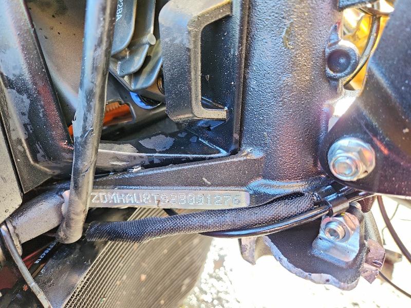2025 Ducati Panigale VIN ZDMHAU8T9SB001276 COPART salvage auction — ALL OVER, CA - SALVAGE CERTIFICATE, sold $1,400 on 2026-07-30 (photo 8)