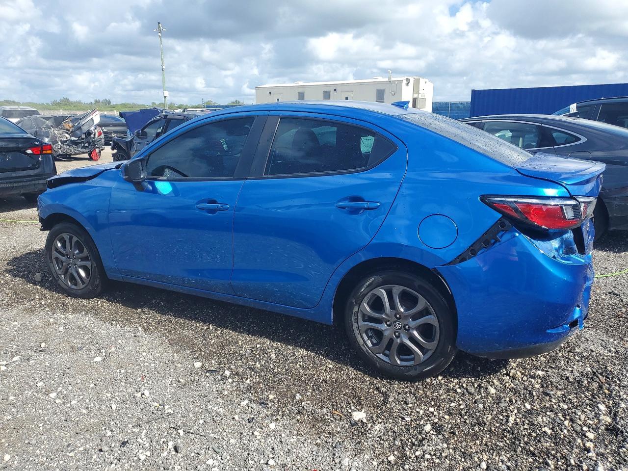 2020 Toyota Yaris VIN 3MYDLBYV0LY711682 COPART salvage auction — Front End, FL - CERT OF TITLE-REBUILT, sold $1,450 on 2026-07-07 (photo 2)