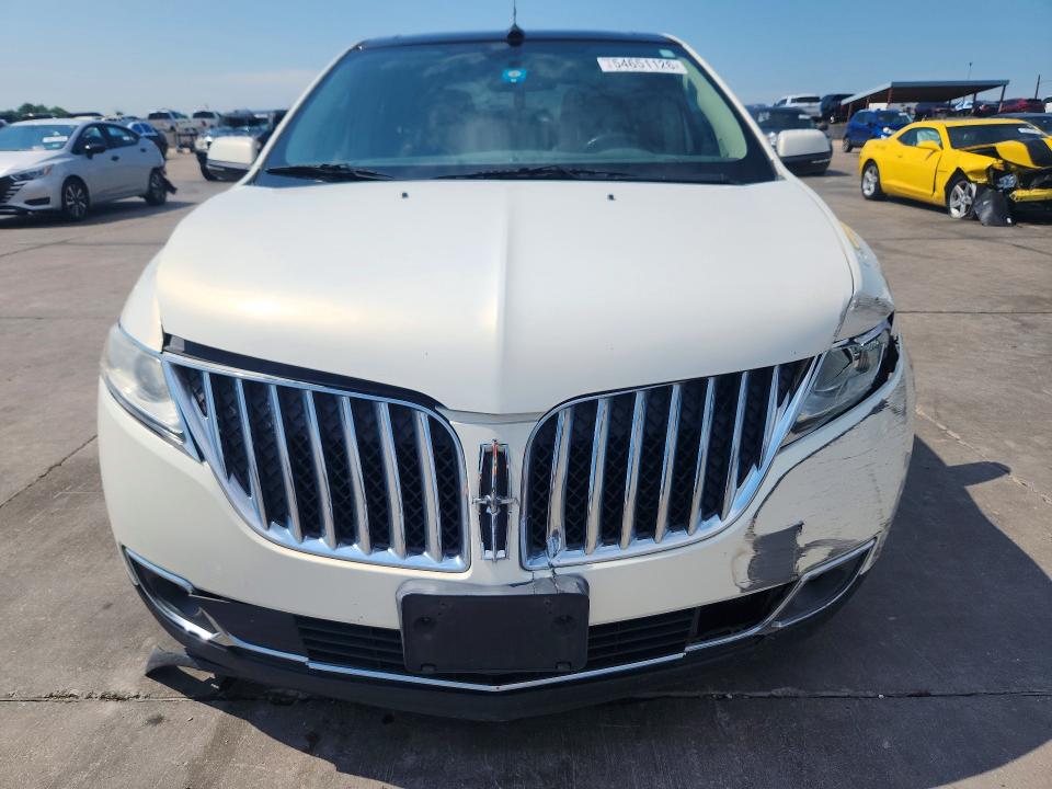 2013 Lincoln VIN 2LMDJ6JK5DBL49211 COPART salvage auction — REAR END, Tx - Salvage Vehicle Title, sold $1,050 on 2026-07-09 (photo 5)