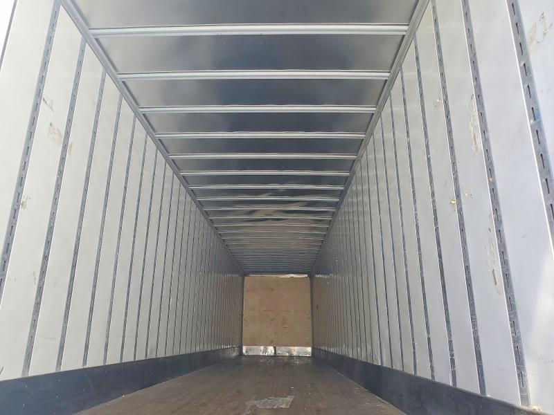 2022 Vanguard Maxcube 53 VIN 5V8VA5324NT200122 COPART salvage auction — BURN, SC - CERT OF TITLE-SALVAGE FIRE, sold $6,900 on 2026-07-31 (photo 5)