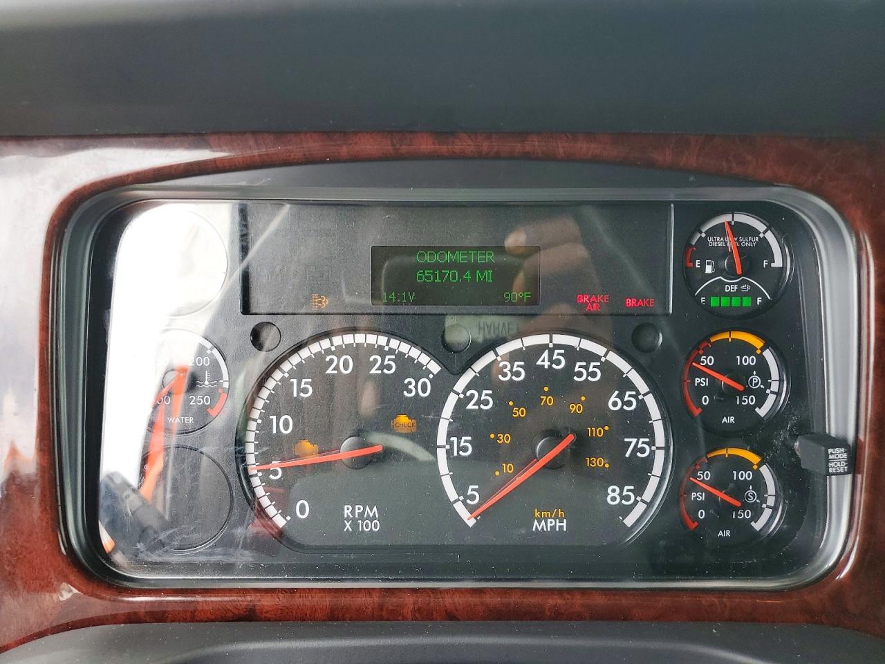 2019 Freightliner M2 VIN 3ALAC4DVXKDKK9700 COPART salvage auction — Minor Dent/Scratches, OH - CERTIFICATE OF TITLE (P), sold $3,600 on 2026-06-09 (photo 9)