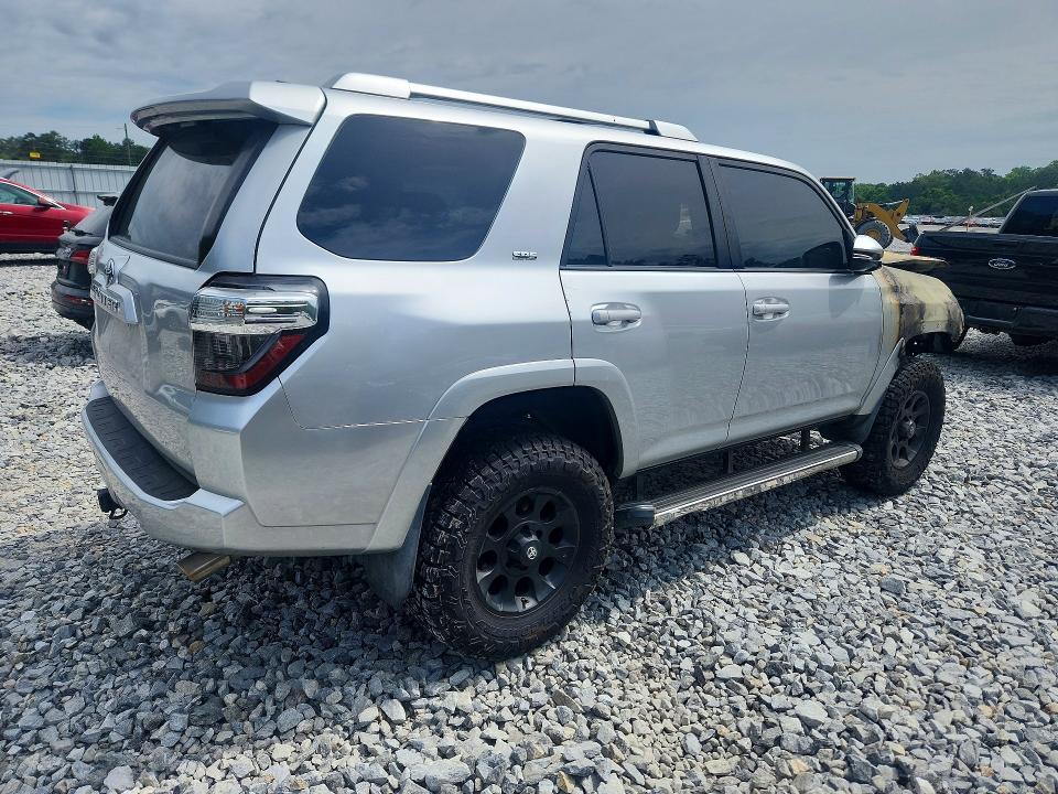 2017 Toyota 4runner VIN JTEZU5JR5H5155384 COPART salvage auction — BURN, Ga - Cert Of Title-Rebuilt Salvage, sold $2,900 on 2026-07-09 (photo 3)