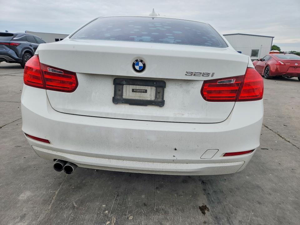 2014 BMW 3 series VIN WBA3C1C59EK116291 COPART salvage auction — WATER/FLOOD, TX - SALVAGE TITLE-FLOOD DAMAGE, sold $550 on 2026-07-16 (photo 6)
