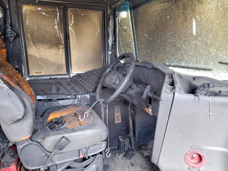 2018 Ic corporation 3000 ce VIN 4DRBUC8NXJB493590 COPART salvage auction — BURN, Mn - Cert Of Title-Salvage, sold $3,550 on 2026-07-06 (photo 5)