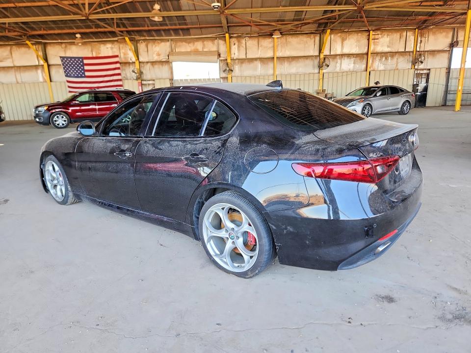 2019 Alfa romeo Giulia VIN ZARFAMBN2K7600882 COPART salvage auction — ENGINE BURN, Az - Cert Of Title- Non Repair, sold $3,550 on 2026-07-08 (photo 2)