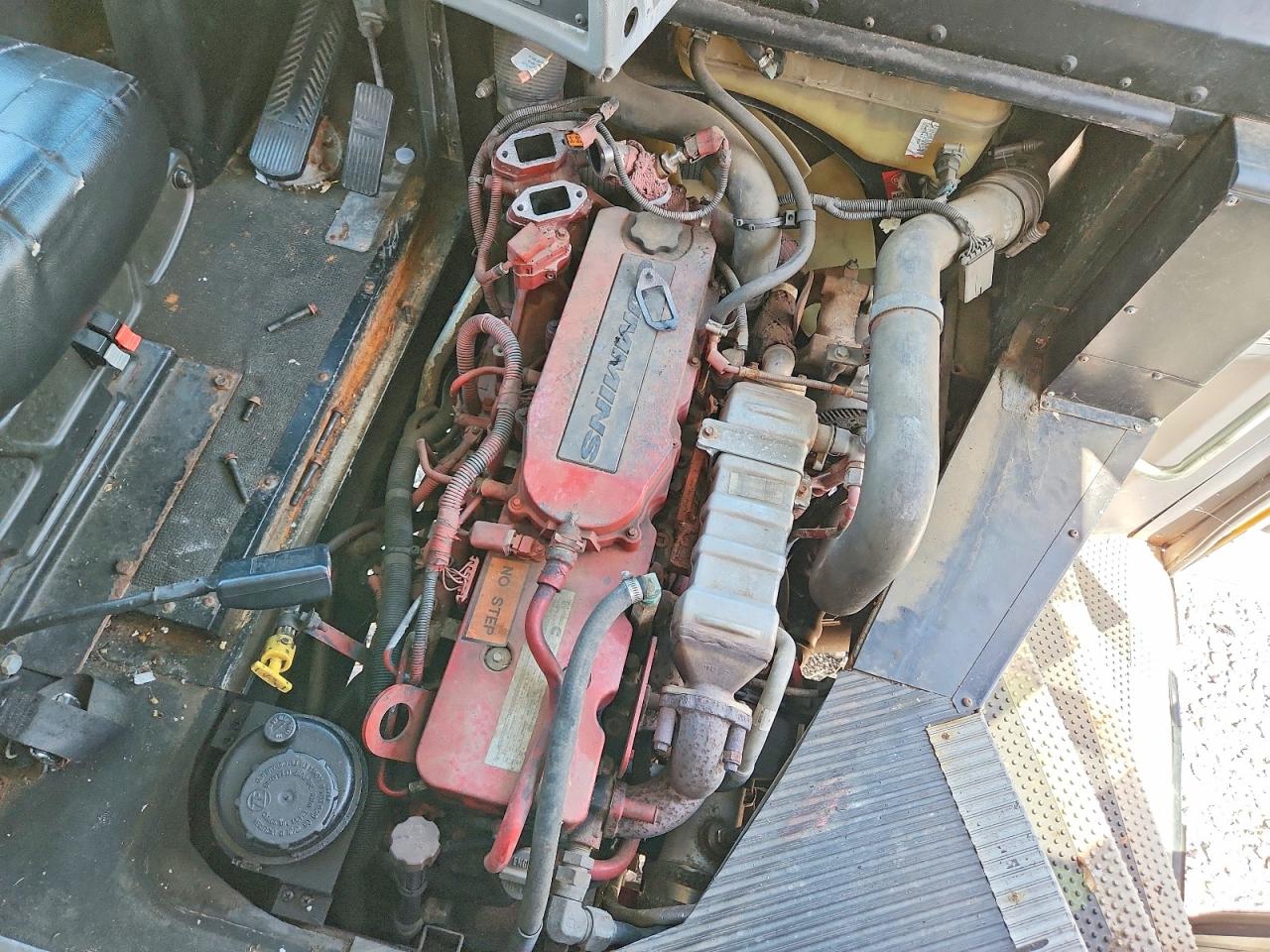 2012 Thomabuses VIN 1T88S4E25C1148267 COPART salvage auction — Minor Dent/Scratches, TN - CERTIFICATE OF TITLE, sold $1,400 on 2026-09-08 (photo 7)
