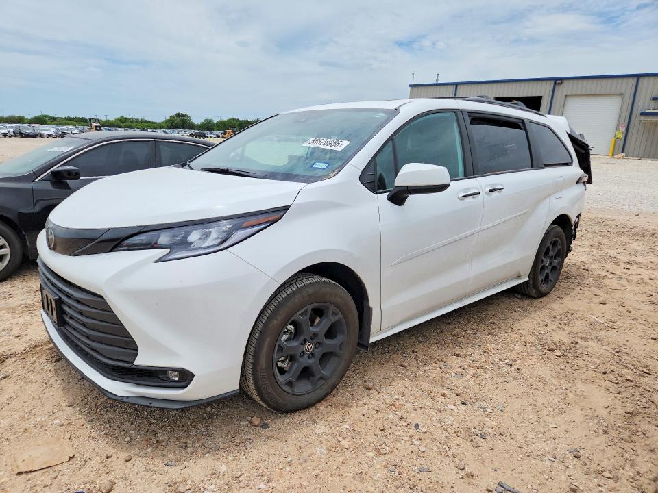 2026 Toyota Sienna VIN 5TDCSKFC9TS227533 COPART salvage auction — REAR END, TX - SALVAGE VEHICLE TITLE (P), sold $23,400 on 2026-07-16 (photo 1)