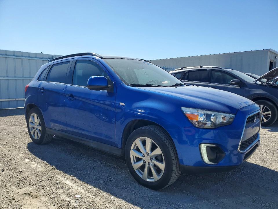 2015 Mitsubishi Outlander VIN 4A4AP4AU3FE057581 COPART salvage auction — HAIL, Ia - Cert Of Title-Salvage Title, sold $80 on 2026-07-29 (photo 4)