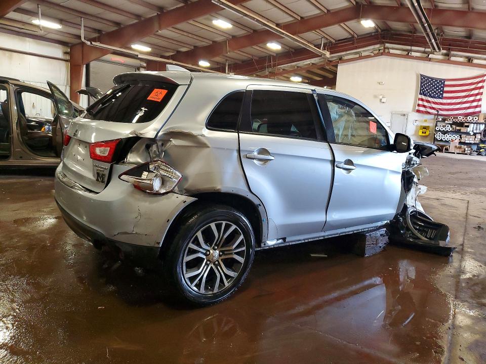 2017 Mitsubishi VIN JA4AP3AU5HZ001746 COPART salvage auction — FRONT END, Fl - Cert Of Title Slvg Rebuildable, sold $450 on 2026-07-17 (photo 3)