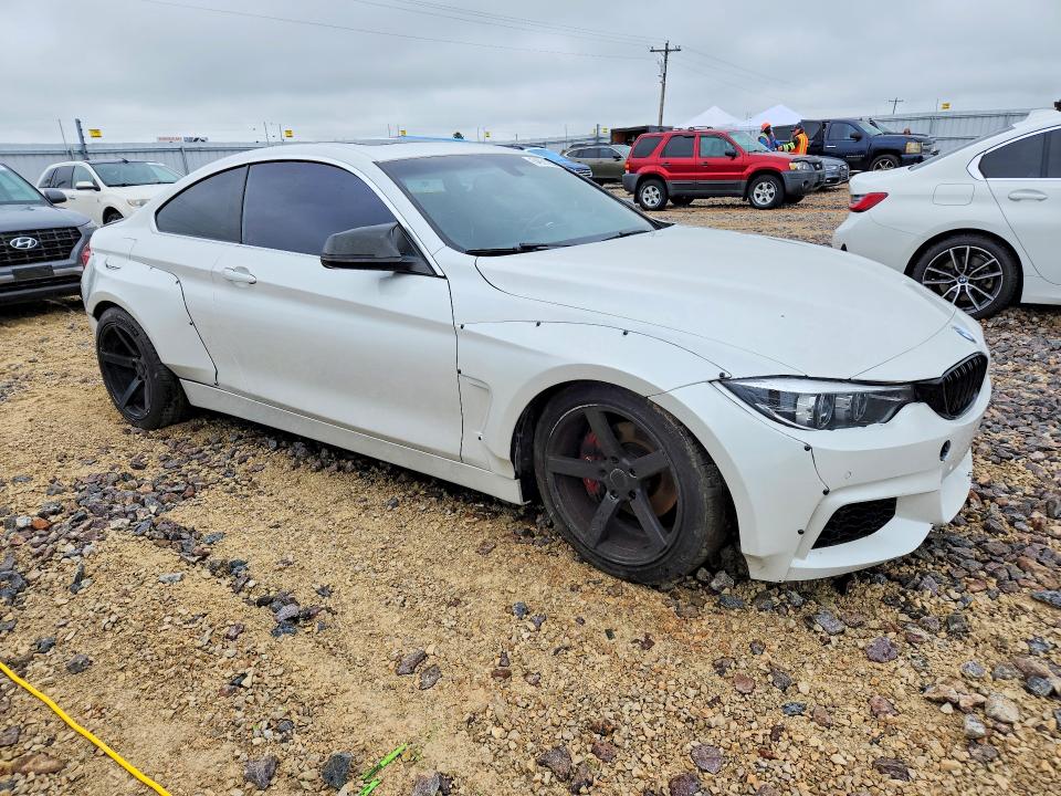 2018 BMW 4er VIN WBA4W5C59JAA49889 COPART salvage auction — MINOR DENT/SCRATCHES, Va - Certificate Of Title (P), sold $6,500 on 2026-07-08 (photo 4)