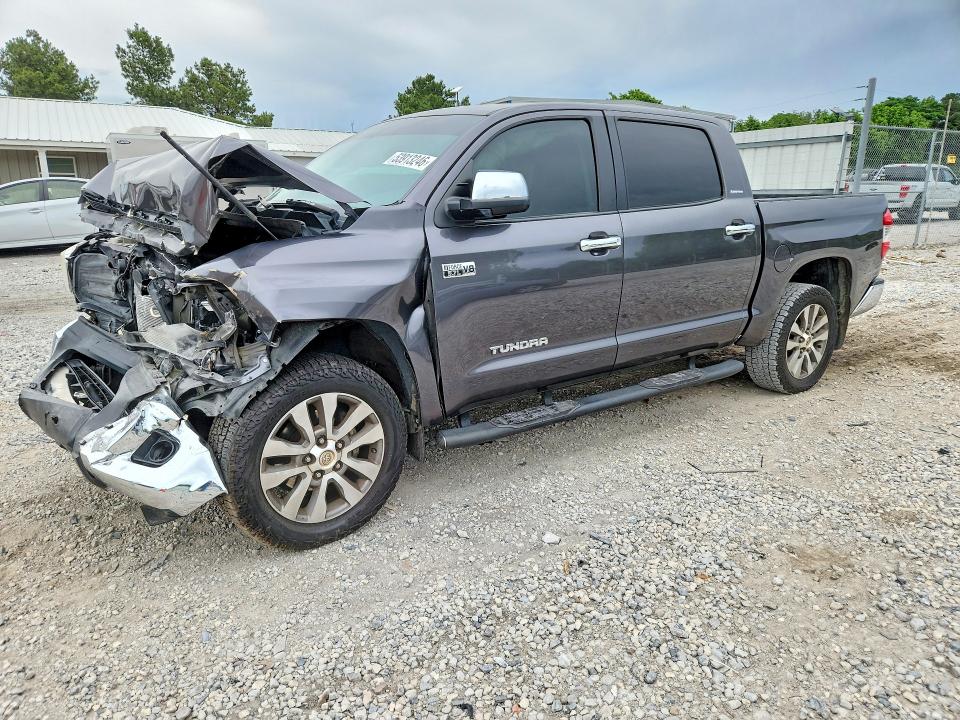 2017 Toyota Tundra VIN 5TFHW5F17HX653829 — COPART salvage auction photo