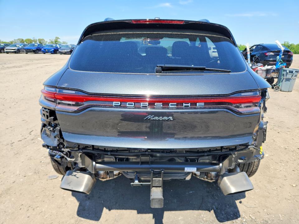 2025 Porsche Macan VIN WP1AA2A55SLB10999 COPART salvage auction — REAR END, VA - CERT OF TITLE - SALVAGE, sold $27,250 on 2026-07-22 (photo 6)