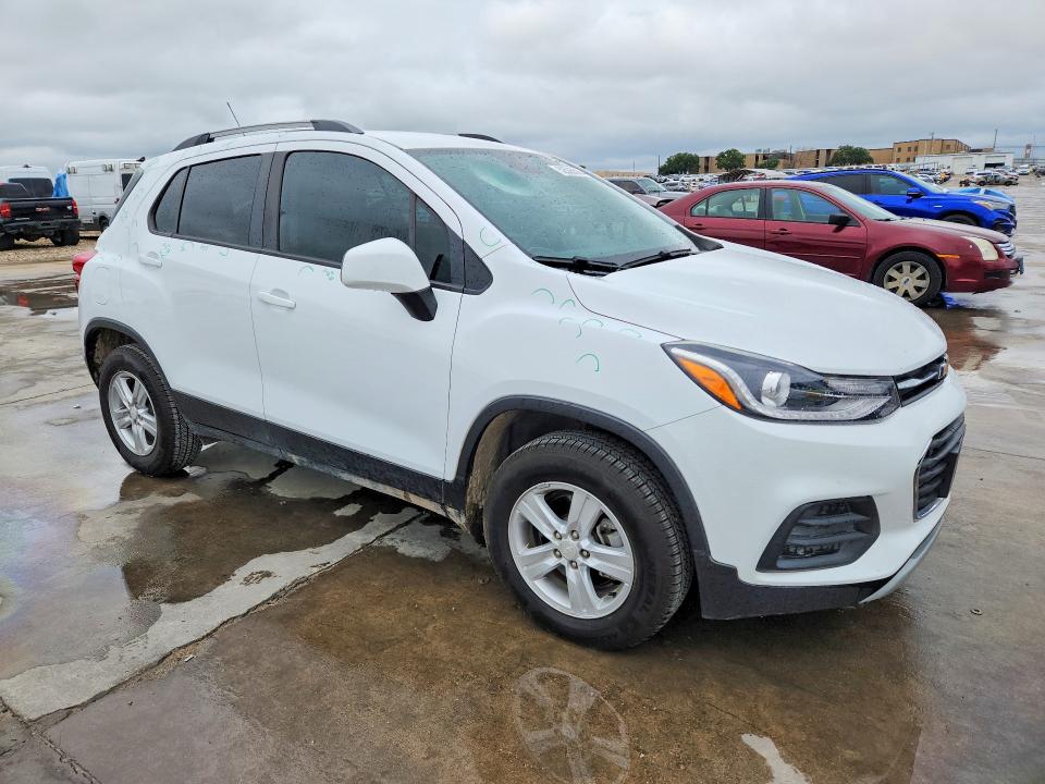 2021 Chevrolet Trax VIN KL7CJPSB5MB359191 COPART salvage auction — HAIL, Tx - Certificate Of Title, sold $4,350 on 2026-07-09 (photo 4)