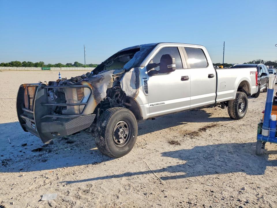 2018 Ford F-250 super duty VIN 1FT7W2BT1JEC12510 — COPART salvage auction photo
