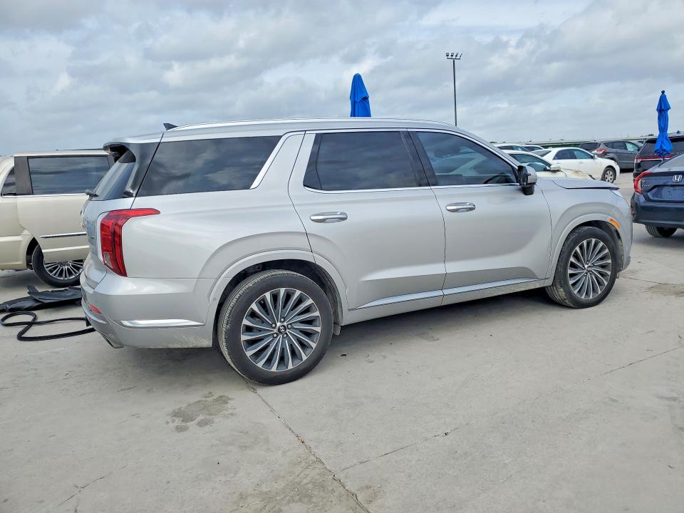 2025 Hyundai Palisade VIN KM8R7DGEXSU828575 COPART salvage auction — SIDE, TX - SALVAGE VEHICLE TITLE, sold $18,500 on 2026-08-24 (photo 3)