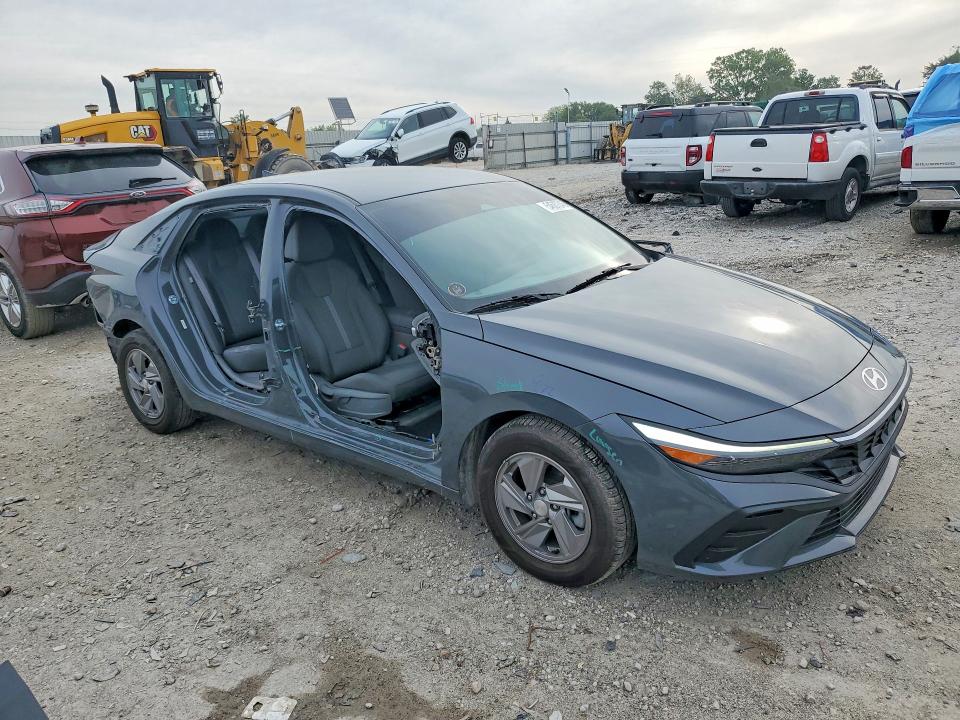 2025 Hyundai Elantra VIN KMHLL4DG0SU936730 COPART salvage auction — SIDE, In - Cert Of Title-Salvage Title, sold $4,500 on 2026-07-28 (photo 4)