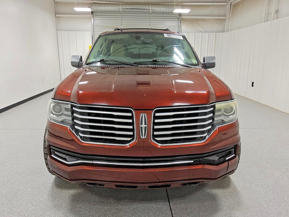 2015 Lincoln townhouse Navigator VIN 5LMJJ2JT5FEJ10410 COPART salvage auction — NORMAL WEAR, WV - CERTIFICATE OF TITLE, sold $2,500 on 2026-07-07 (photo 5)