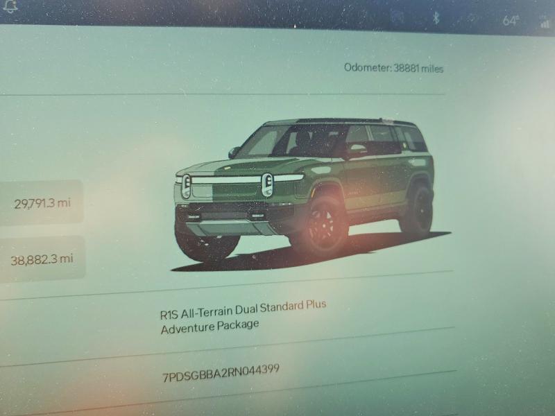 2024 Rivian R1s VIN 7PDSGBBA2RN044399 COPART salvage auction — REAR END, Ia - Cert Of Title-Salvage Title, sold $18,000 on 2026-09-25 (photo 9)