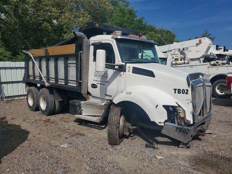 2017 Kenworth T8 series VIN 1NKZLP0X4HJ153845 COPART salvage auction — UNDERCARRIAGE, GA - CERT OF TITLE-SALVAGE, sold $11,100 on 2026-07-23 (photo 1)