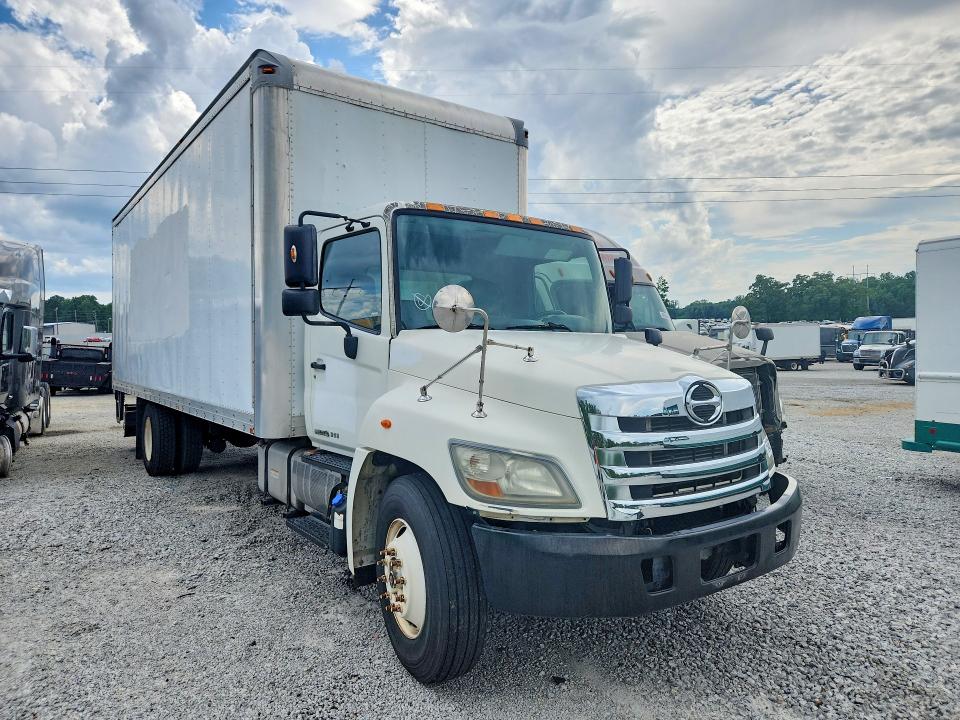 2013 Hino 258/268 VIN 5PVNJ8JVXD4S55085 COPART salvage auction — MINOR DENT/SCRATCHES, GA - CERTIFICATE OF TITLE (P), sold $3,750 on 2026-07-08 (photo 4)