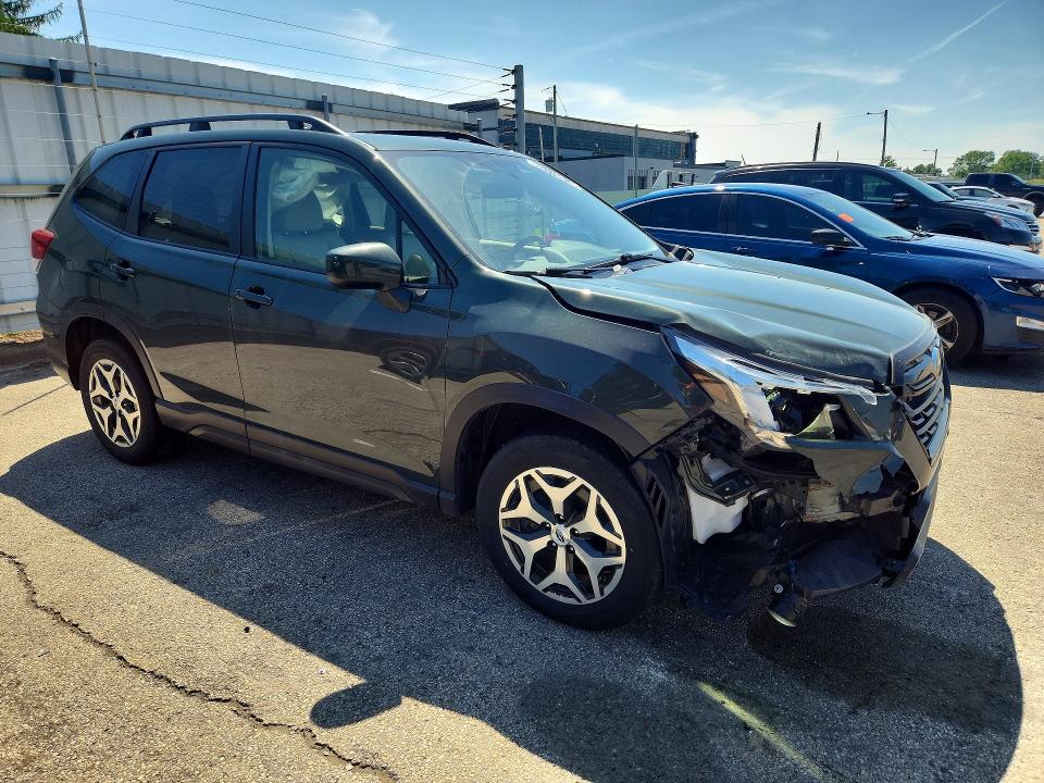 2024 Subaru Forester VIN JF2SKADC3RH460444 COPART salvage auction — FRONT END, Va - Cert Of Title - Salvage, sold $7,400 on 2026-07-07 (photo 4)