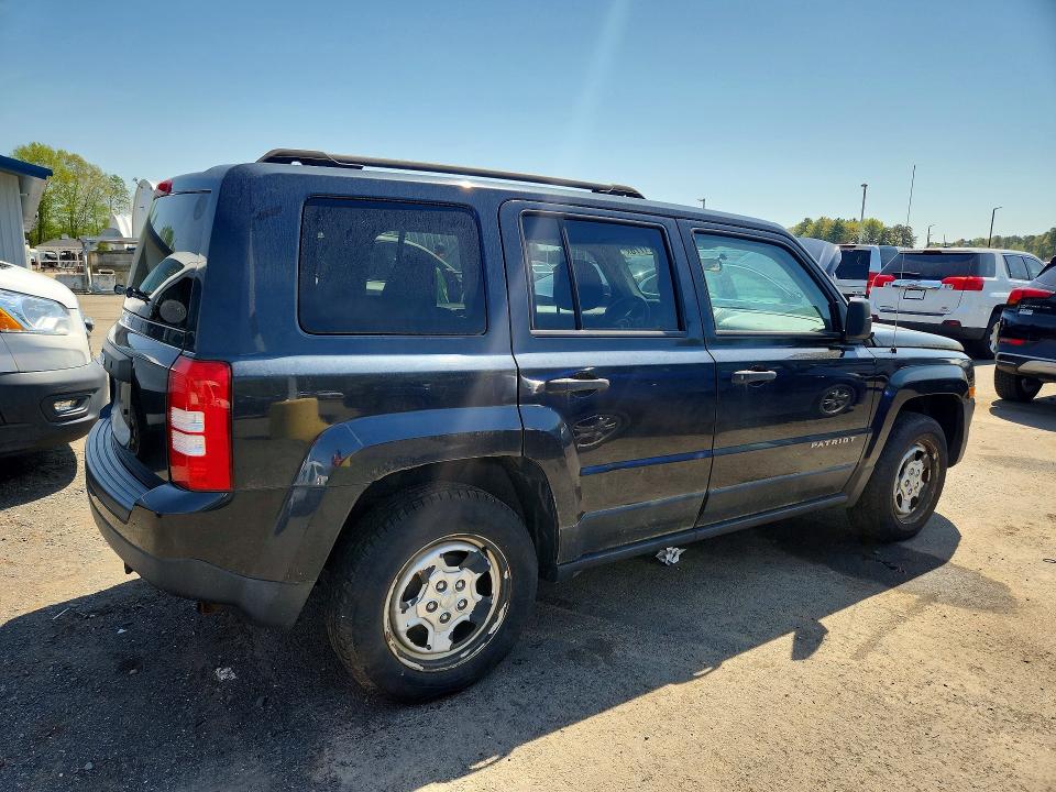 2014 Jeep Patriot VIN 1C4NJPBB4ED692452 COPART salvage auction — MINOR DENT/SCRATCHES, Ma - Certificate Of Title (P), sold $1,300 on 2026-07-09 (photo 3)
