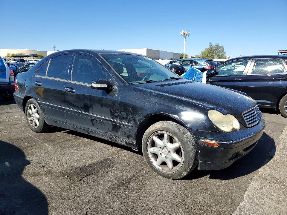 2002 Mercedes-benz C class VIN WDBRF61J42F135982 COPART salvage auction — REAR END, CA - CERTIFICATE OF TITLE, sold $400 on 2026-07-29 (photo 4)