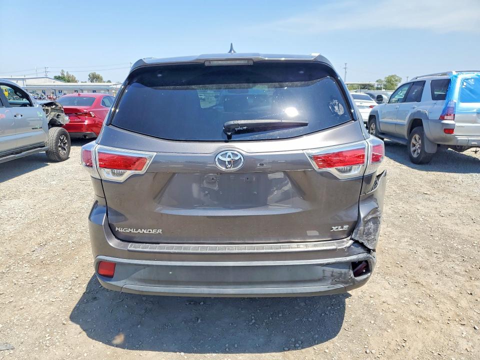2016 Toyota Highlander VIN 5TDKKRFH1GS504925 COPART salvage auction — FRONT END, Ca - Salvage Certificate, sold $4,500 on 2026-07-24 (photo 6)