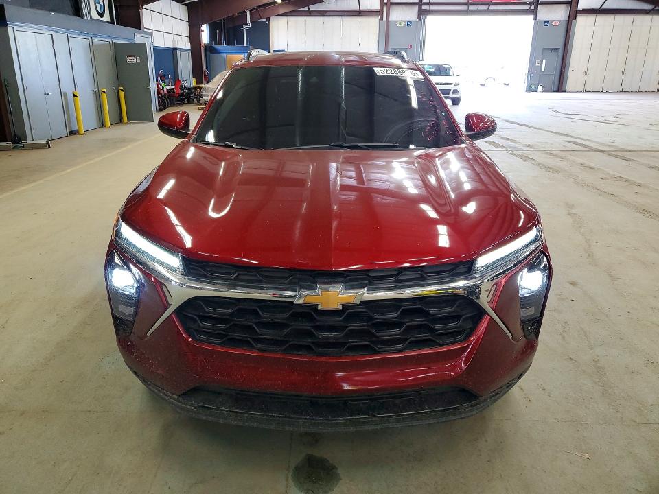 2024 Chevrolet Trax VIN KL77LHE28RC038552 COPART salvage auction — MINOR DENT/SCRATCHES, OH - CERTIFICATE OF TITLE, sold $16,700 on 2026-07-27 (photo 5)