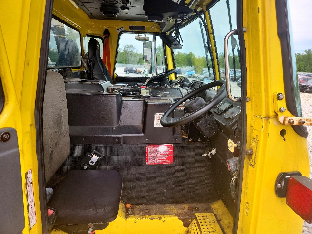 2014 Autocar All models VIN 5VCA3SVF7EH216234 COPART salvage auction — Normal Wear, OH - CERTIFICATE OF TITLE, sold $125 on 2026-06-22 (photo 5)