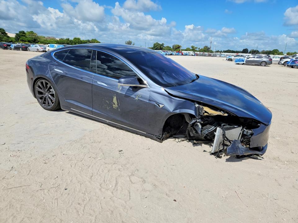 2019 Tesla Model s VIN 5YJSA1E28KF305109 COPART salvage auction — FRONT END, Fl - Cert Of Title Slvg Rebuildable, sold $7,200 on 2026-07-16 (photo 4)