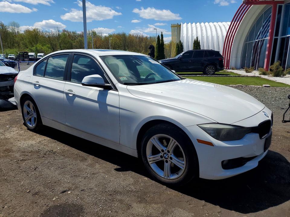 2014 BMW VIN WBA3B5G5XENS10196 COPART salvage auction — MINOR DENT/SCRATCHES, Ma - Cert Of Title-Parts Only Salva, sold $575 on 2026-07-09 (photo 4)