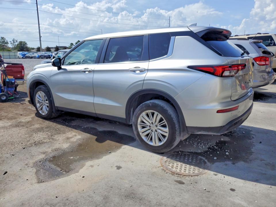 2024 Mitsubishi VIN JA4J3UA88RZ076396 COPART salvage auction — FRONT END, Fl - Certificate Of Destruction, sold $7,200 on 2026-07-17 (photo 2)