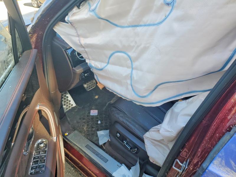 2017 Bentley Bentayga VIN SJAAC2ZV6HC015488 COPART salvage auction — FRONT END, On - Permit Salvage, sold $2,350 on 2026-07-30 (photo 8)