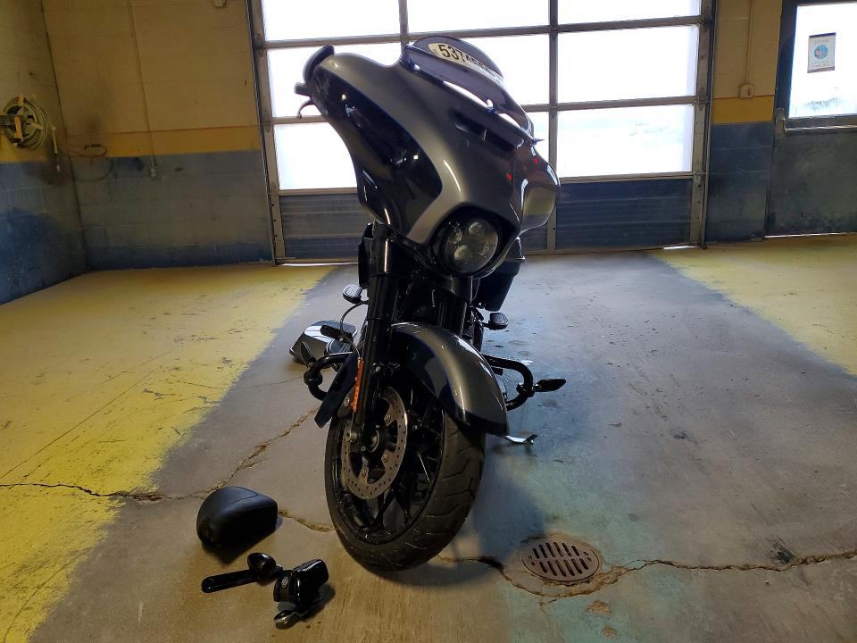 2021 Harley-davidson Flhxs VIN 1HD1KRP12MB650622 COPART salvage auction — FRONT END, IN - CERT OF TITLE-SALVAGE TITLE, sold $6,800 on 2026-07-07 (photo 2)