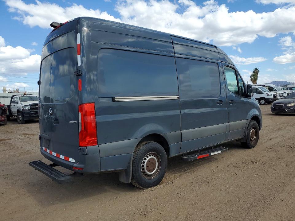 2019 Mercedes-benz Sprinter 2500 VIN WD4PF0CD7KP101743 COPART salvage auction — MINOR DENT/SCRATCHES, Az - Certificate Of Title, sold $9,300 on 2026-07-29 (photo 3)