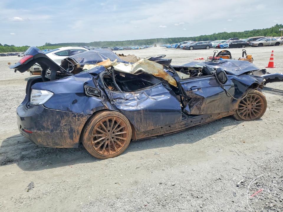 2014 BMW 3er VIN WBA3B3G58ENR81597 COPART salvage auction — ROLLOVER, Sc - Cert Of Title-Salvage, sold $400 on 2026-07-27 (photo 3)